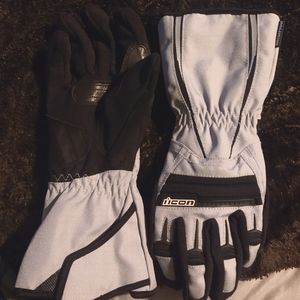 icon woman's riding gloves